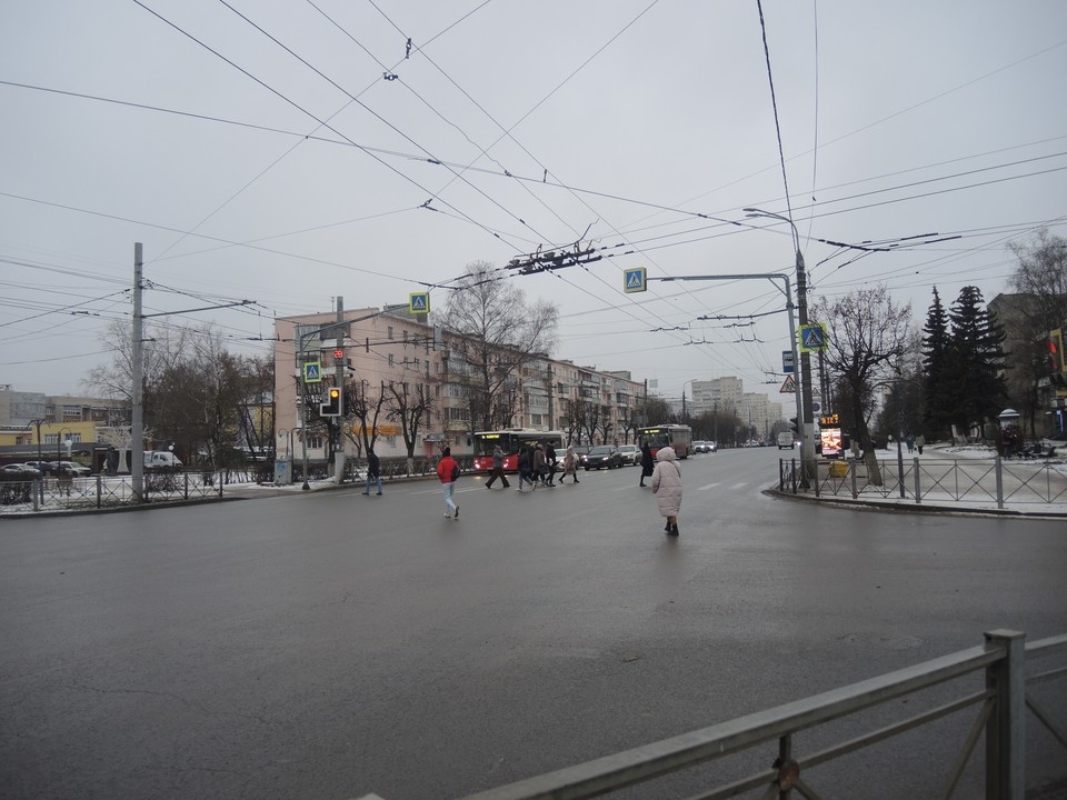    . Алексей КОТМЫШЕВ