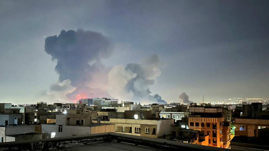    Фото: Reuters/Naser Safarzadeh