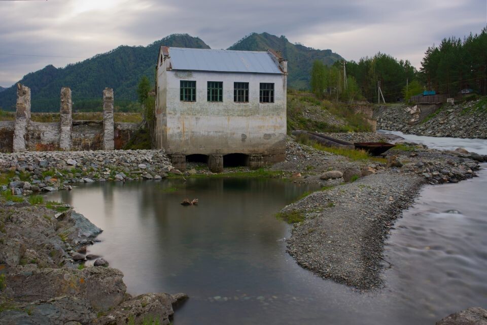    Чемальская ГЭС. Источник: Андрей Сороко