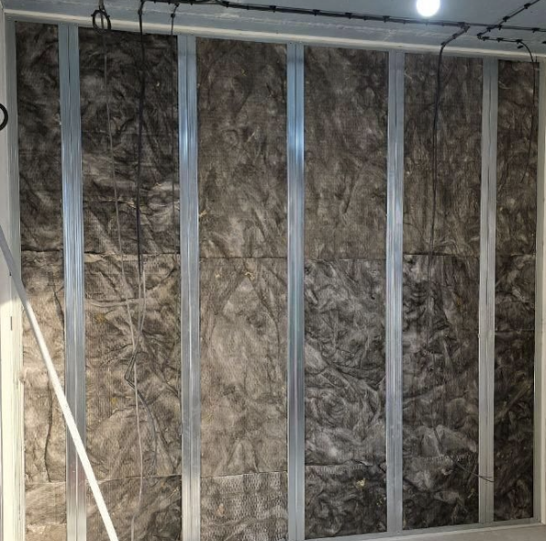 Выполнение работ по шумоизоляции на нашем объекте (промежуточный этап)