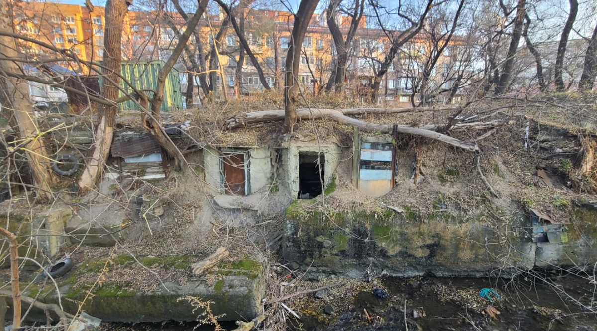 Текущее состояние погребов. Фотография из проектной документации на демонтаж построек. 