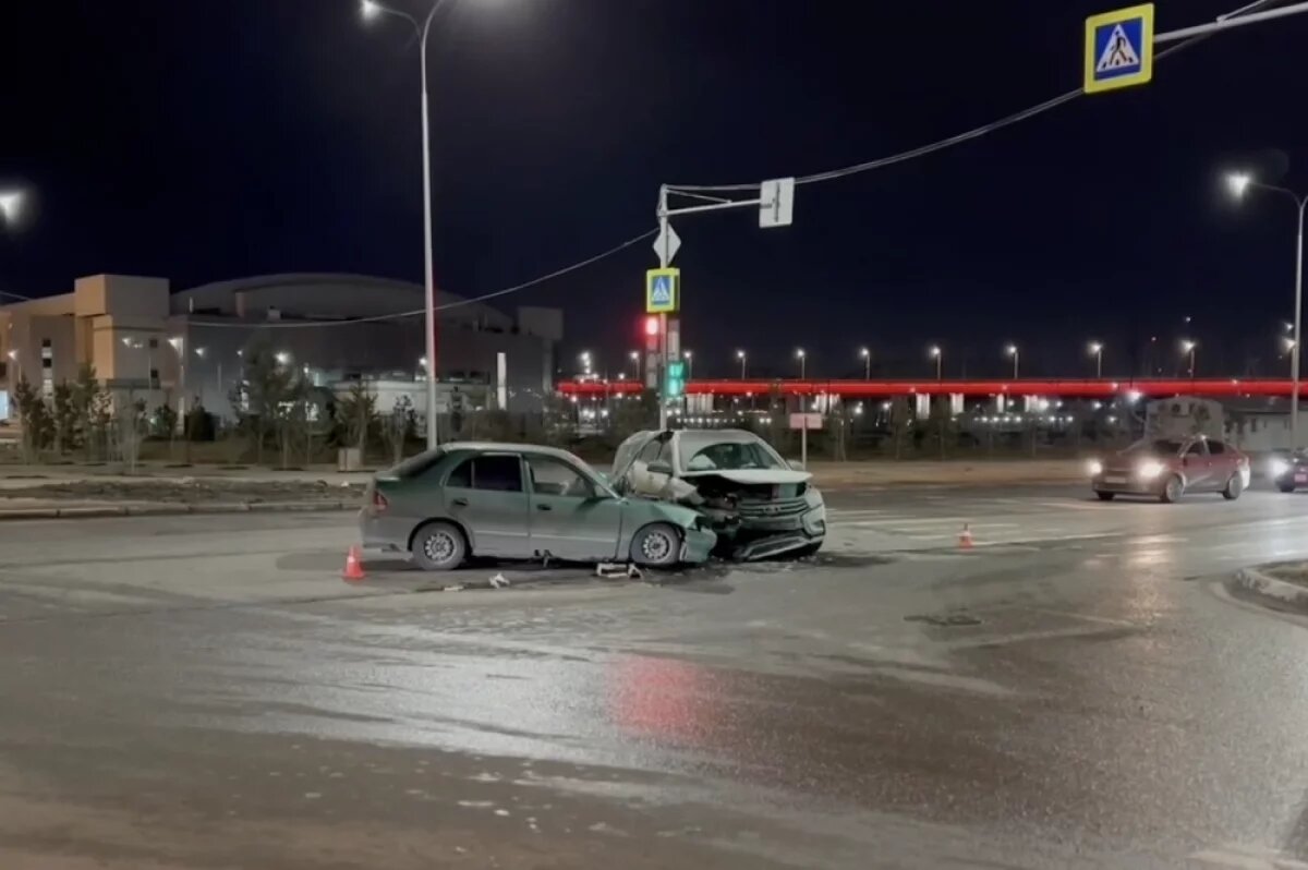    Пассажиры пострадали при столкновении Lada и Hyundai в Красноярске