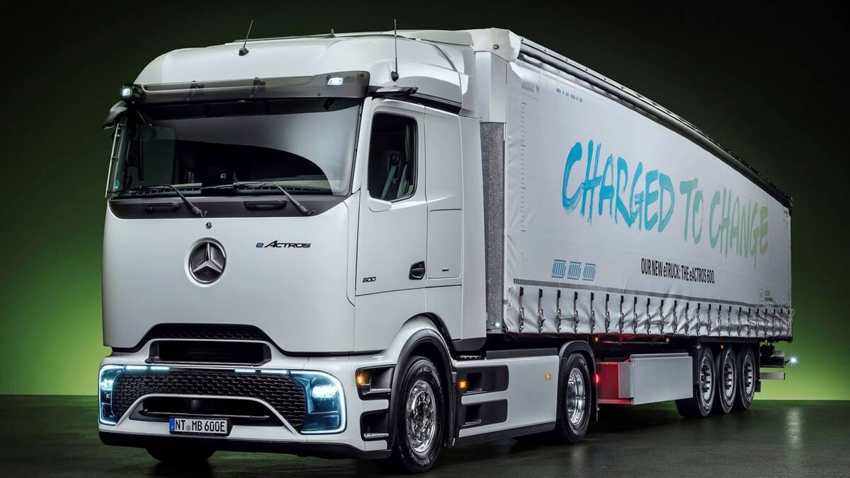    www.mercedes-benz-trucks.com