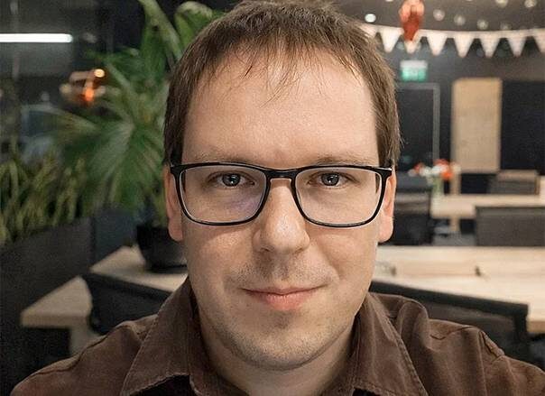    предоставлено маркетплейсом Flowwow: Александр Венников, менеджер по развитию бизнеса Flowwow: «В дальнейшем мы видим себя как игрока, вокруг которого сформирована полная цепочка по ставок — от производства самих цветов до упаковки и финальной дистрибуции»