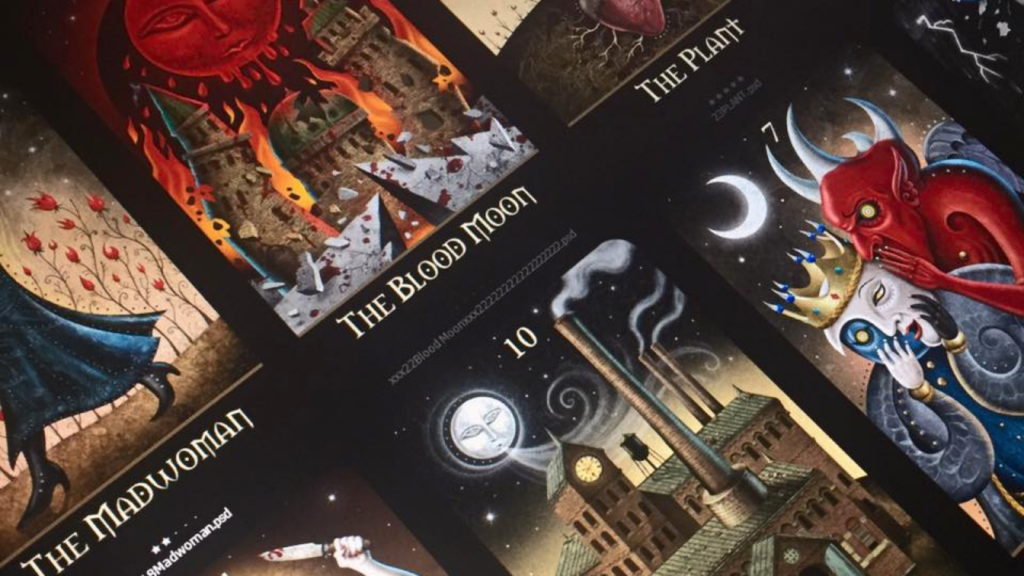    Фото: Таро Безумной Луны (Deviant Moon Tarot). Иллюстрации © Patrick Valenza, Deviant Moon Inc. https://deviantmooninc.com
