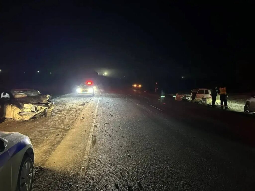     Водитель погиб в лобовом столкновении на трассе под Оренбургом Оренбуржье
📷    Водитель погиб в лобовом столкновении на трассе под Оренбургом Оренбуржье
