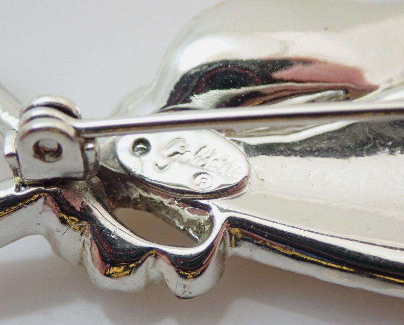 Обратная сторона с маркировкой .