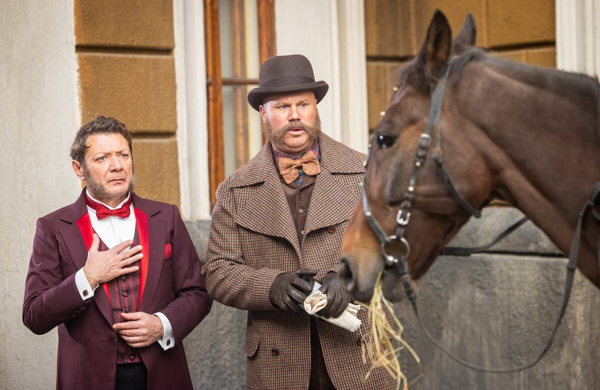 Кадр из фильма "Левша".