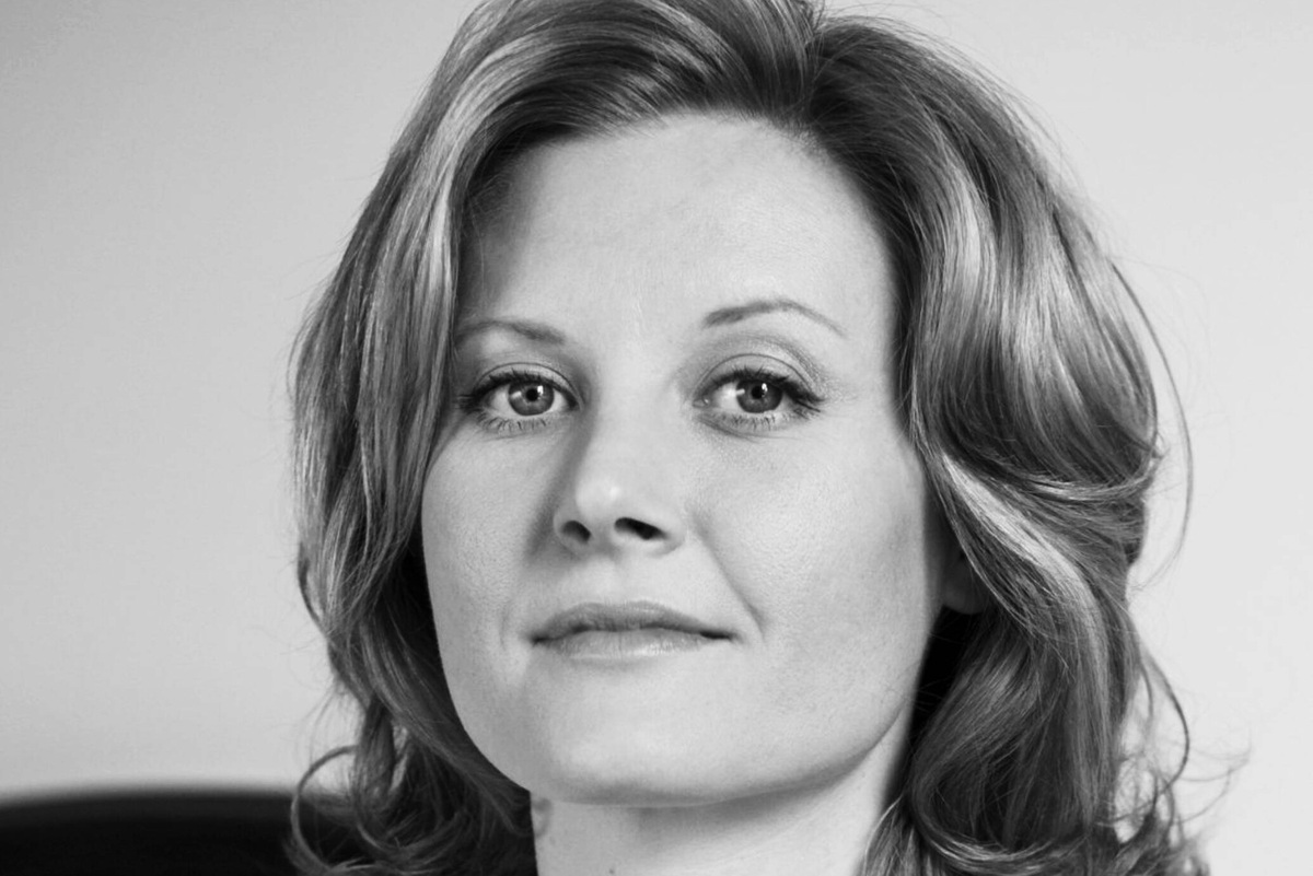     Умерла в 51 год от тяжелой болезни актриса сериалов «Алиса в Стране чудес» и «Секс в другом городе» Кэрри Энн Флеминг