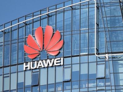    HUAWEI анонсировала ИИ-ускоритель, опережающий NVIDIA H20
