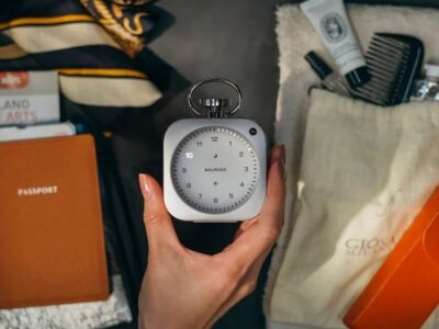     Премиальный будильник Balmuda The Clock в необычном дизайне оценили в $375