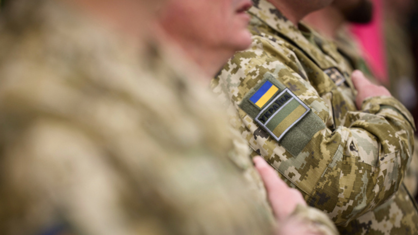 В Одессе 20 военкомов ворвались в ресторан и мобилизовали поваров