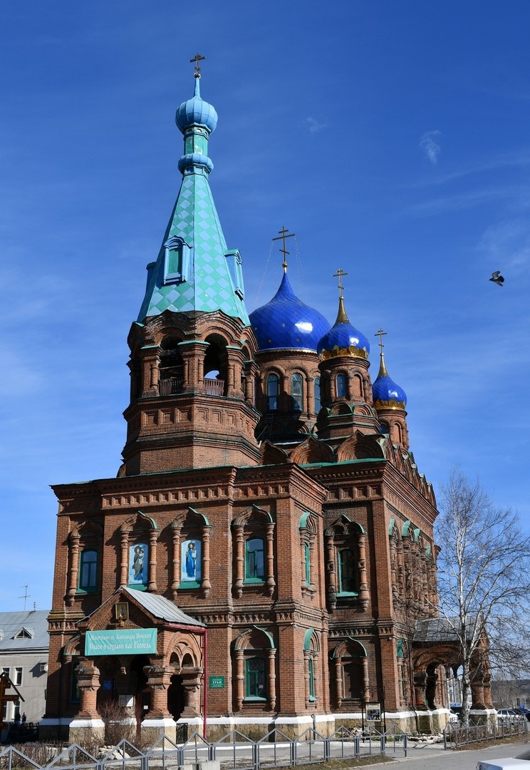Та самая церковь города Красноуфимска из которой я сделал ноги. 