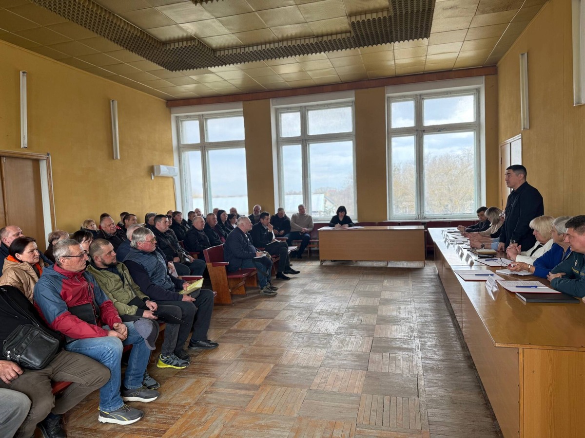    Фото: секретарь Каланчакского местного отделения «Единой России» Энвер Абдураимов