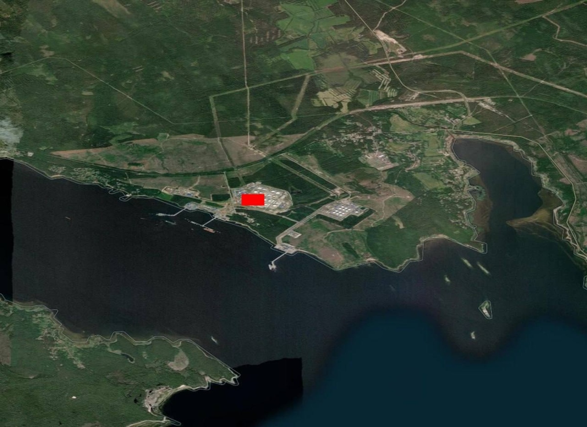    В Санкт-Петербурге отражают массированную атаку беспилотников врага