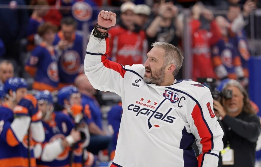    Овечкин побил мировой рекорд НХЛ! 1000-й гол россиянина шокировал Америку