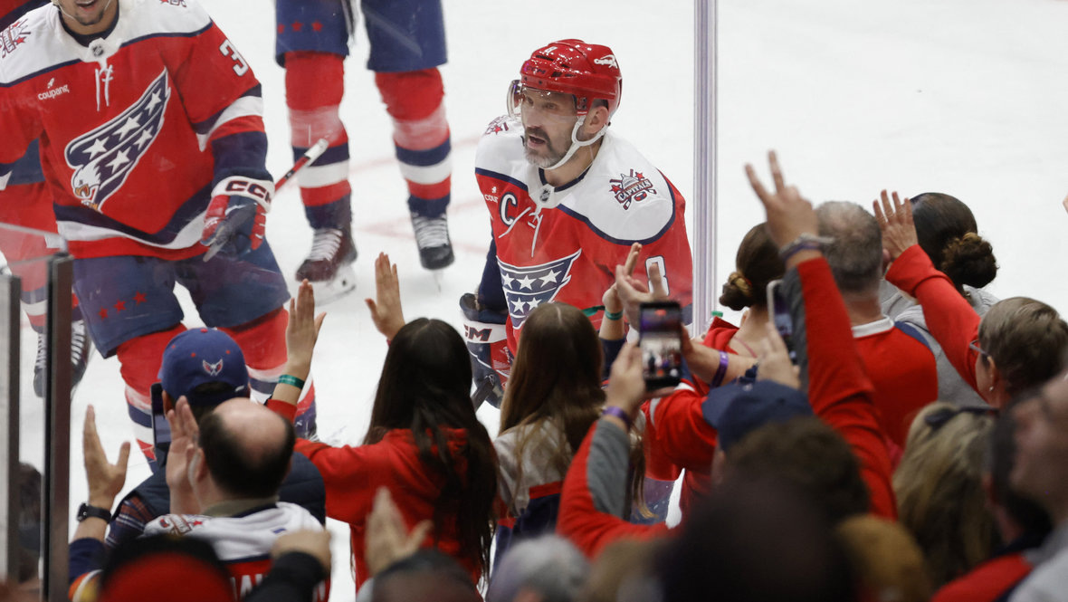    Александр Овечкин забил 1000-й гол с учетом плей-офф в НХЛ.Imagn Images USA Today Sports