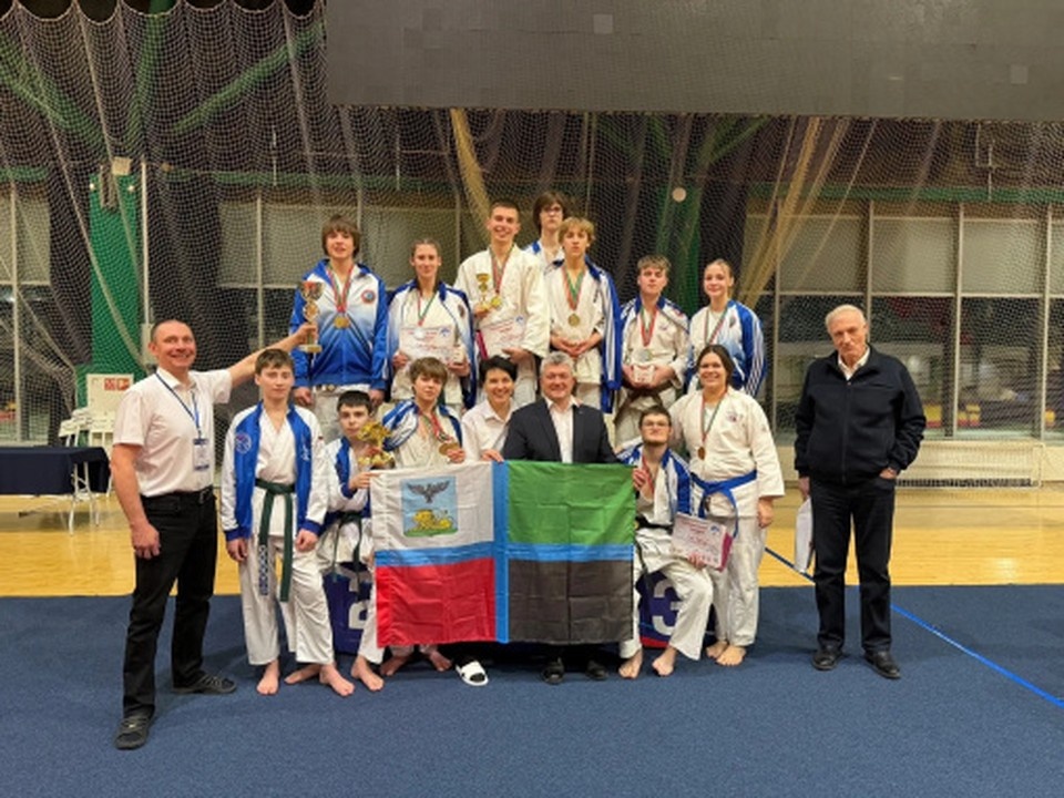    Общими усилиями наши атлеты завоевали 16 медалей – по пять золотых и бронзовых, шесть – серебряных. пресс-служба губернатора и правительства Белгородской области