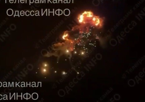 Более 40 «Гераней» разбомбили территорию одесского порта