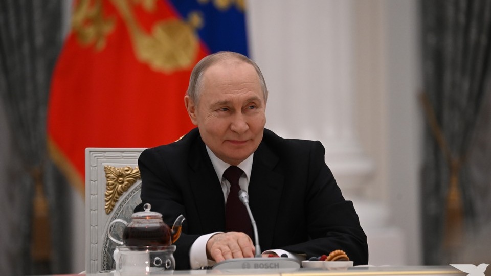 Владимир Путин отметил выдающихся свердловчан государственными наградами