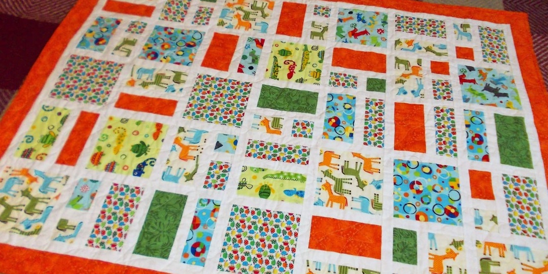 Детское одеялко из самых простых блоков с готовыми размерами.