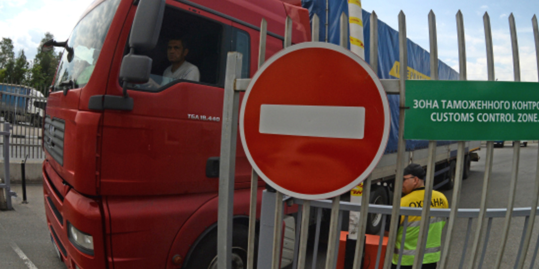 Военно-Грузинская дорога закрылась для большегрузного транспорта