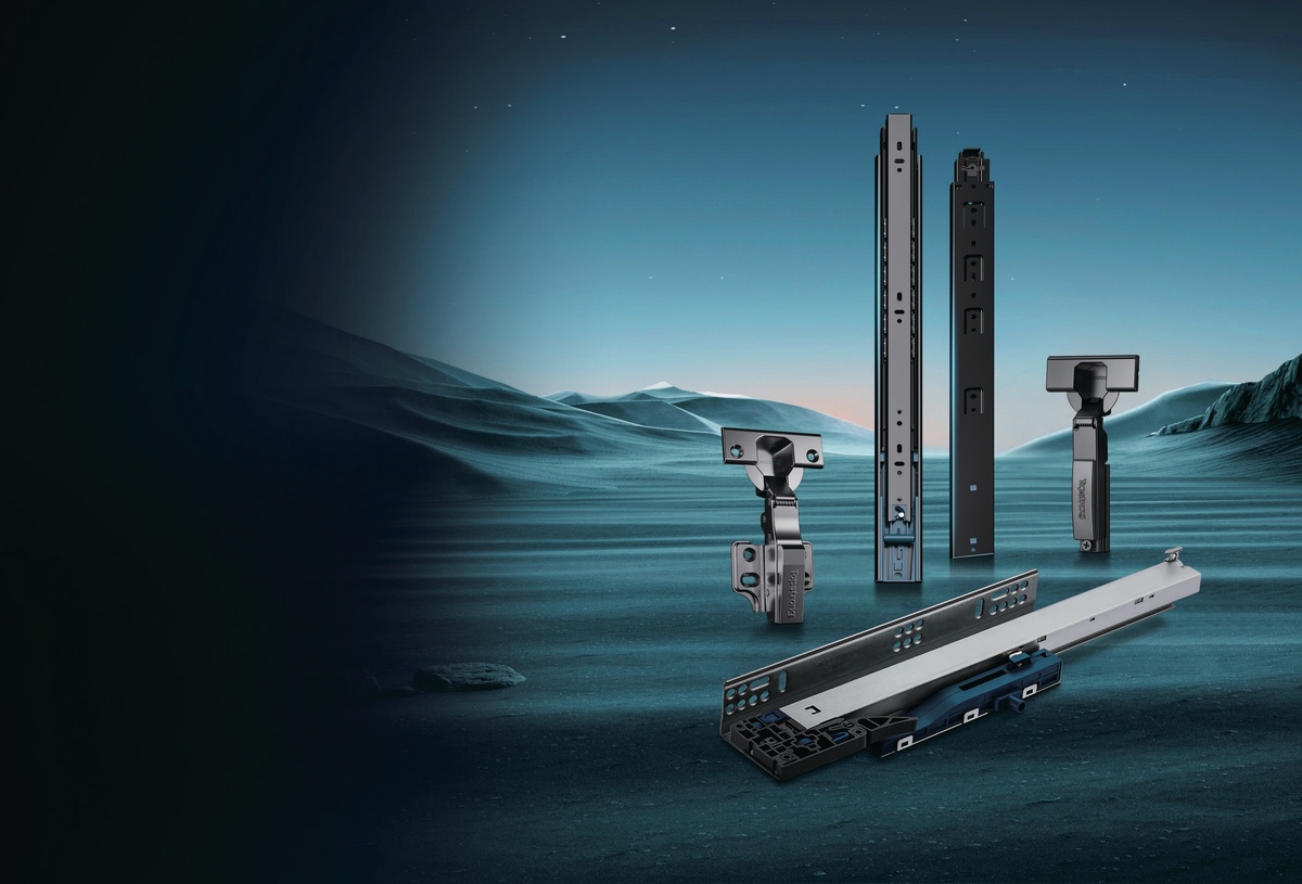 Когда Клиенты приходят с запросом на премиальную кухню, они редко говорят: «Хочу качественные направляющие», они говорят: «Хочу, чтобы всё работало бесшумно, плавно, чтобы ящики открывались одним касанием, а внутри было красиво даже тогда, когда никто не видит».