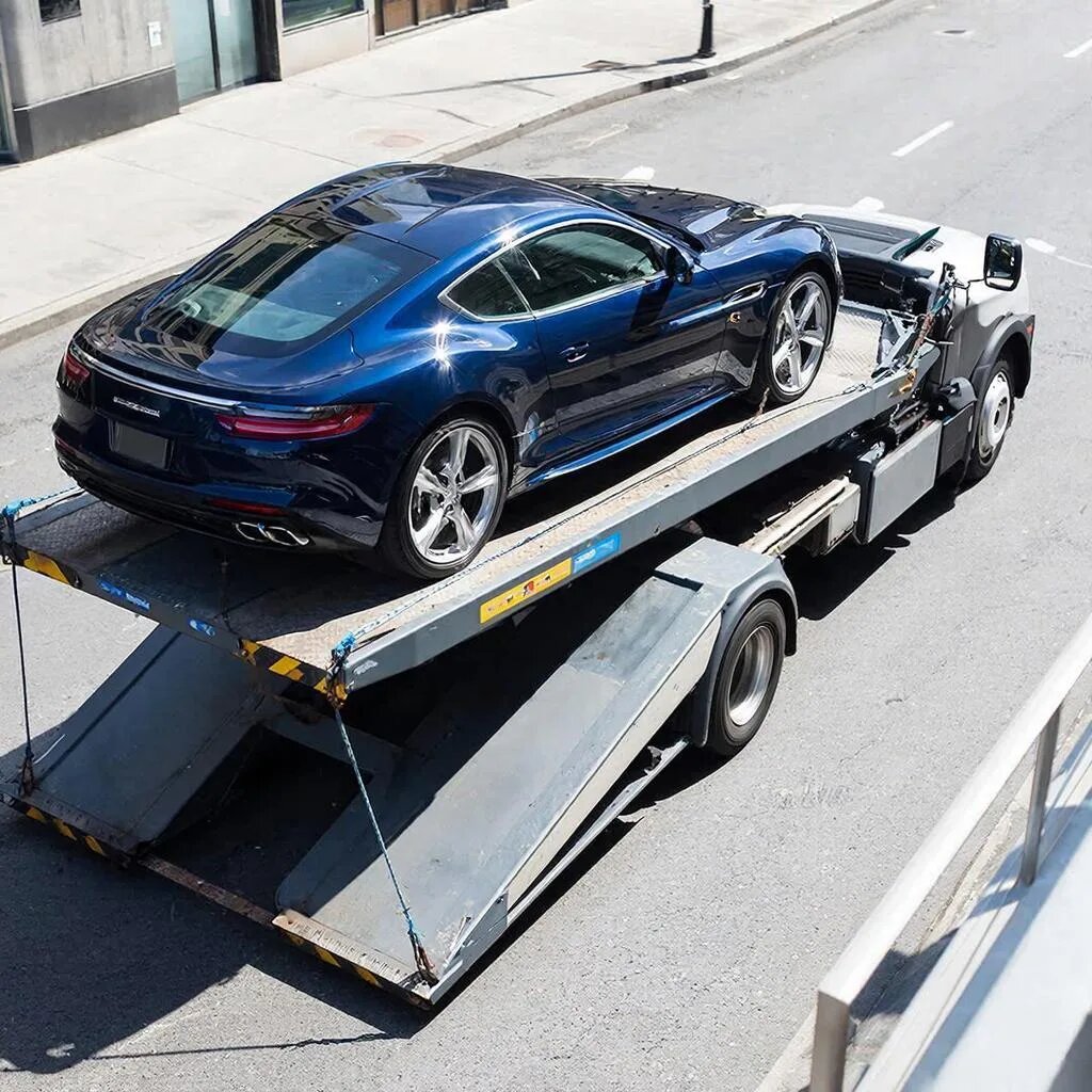 Изображение сгенерировала нейросеть GigaChat.