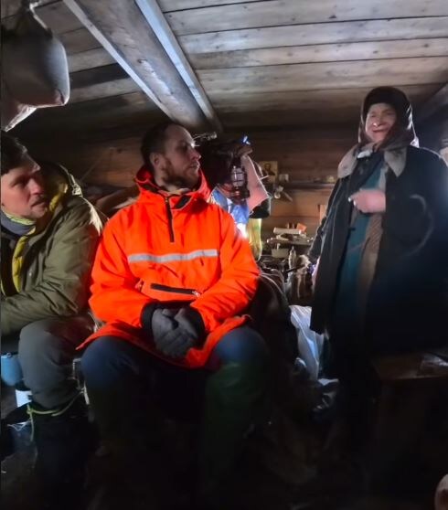 Путешественники в гостях у Агафьи Лыковой