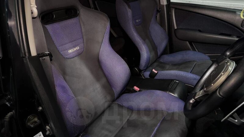     Mitsubishi Airtrek продают в Барнауле. drom.ru