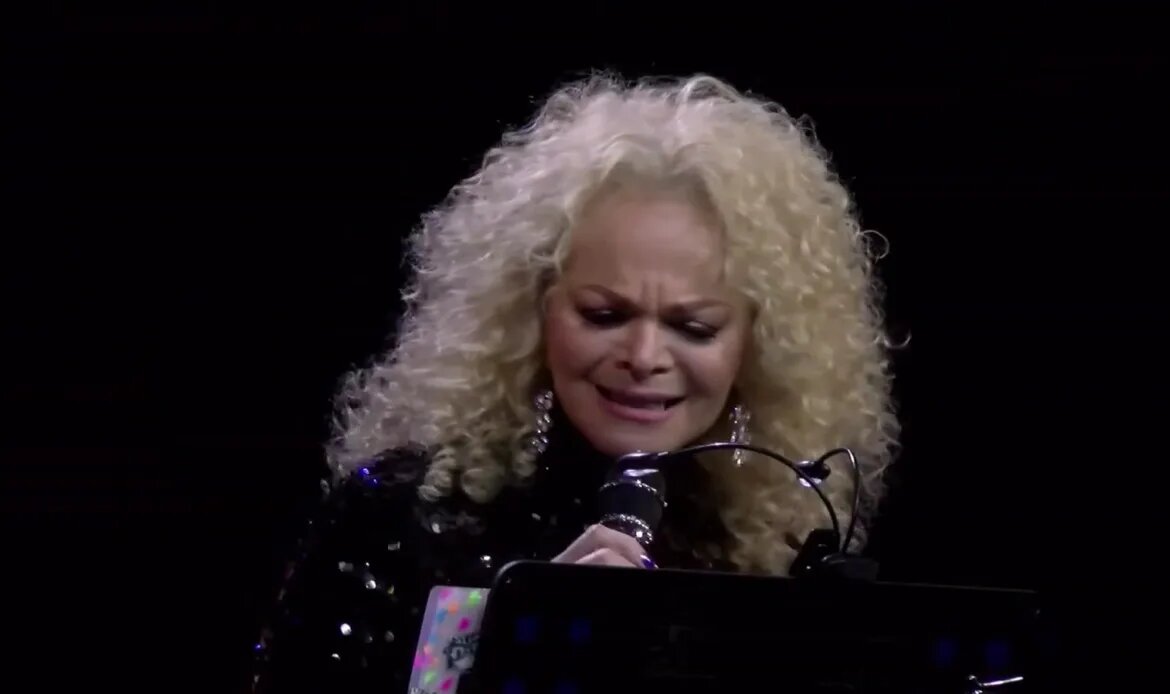    Фото: скриншот видео с YouTube-канала "Лариса Долина"