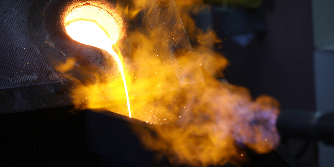 Цена на золото опустилась ниже $4200 за унцию