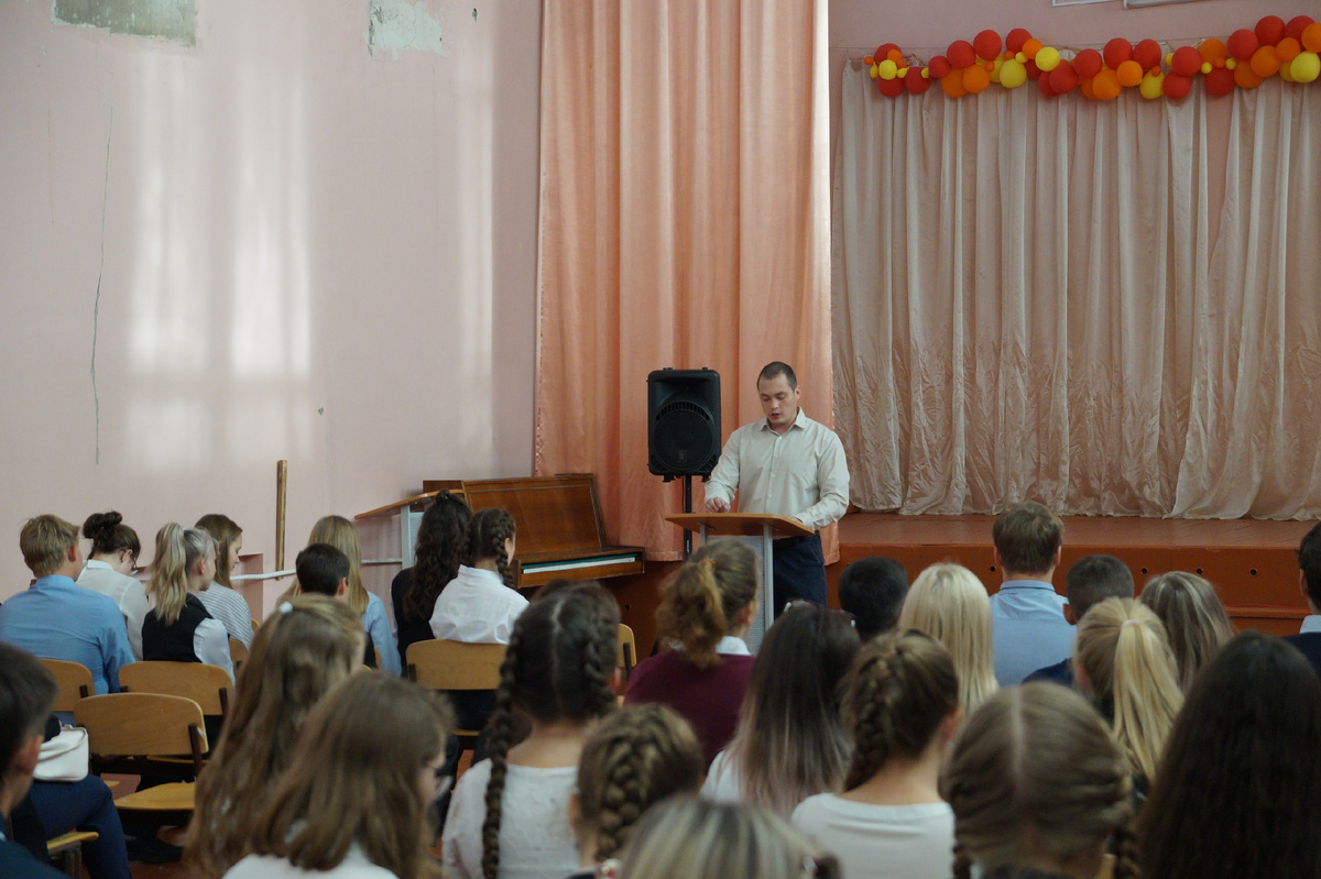 Уверен, что вы меня представляли не так.