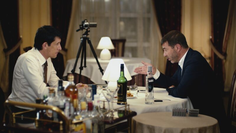 "— Понимаешь, страх — это честность. А уважение — это порядочность." Фото: kino-teatr.ru