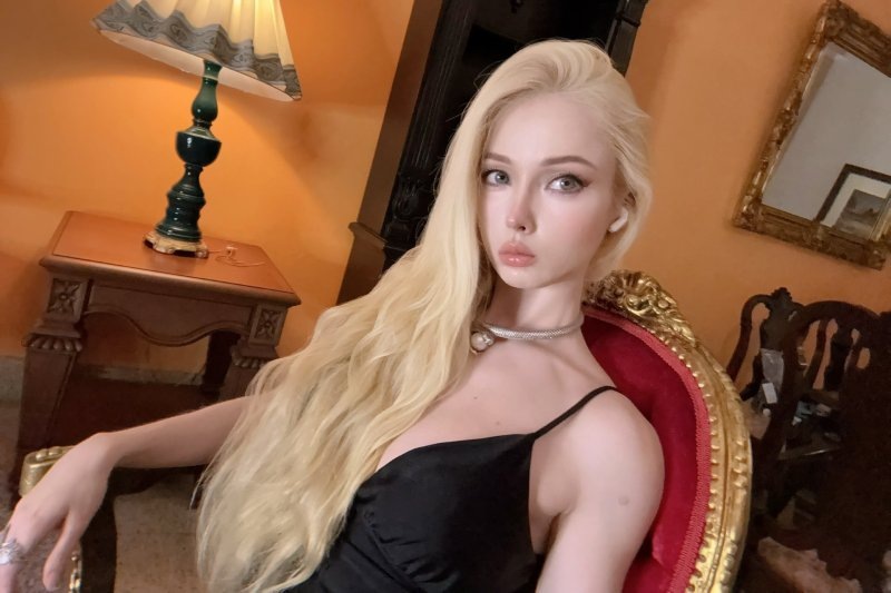 Одесская Барби, заигравшаяся в Бога: как Аматуе превратила страх в бизнес