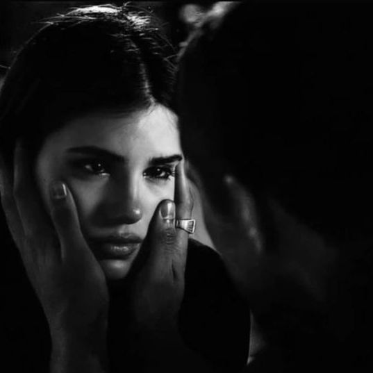 Ты думаешь, что между вами что-то особенное?