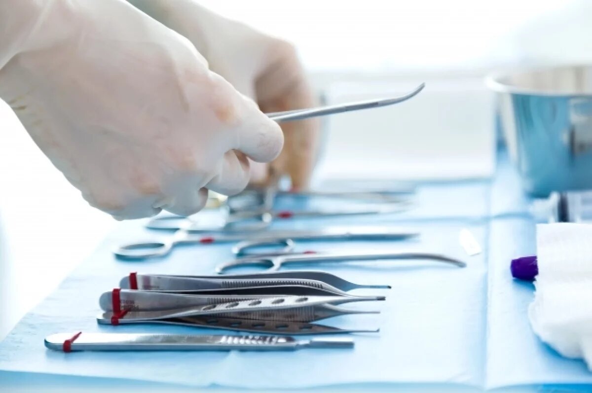    В Нефтеюганске врачи спасли женщину с раной в груди и большой кровопотерей