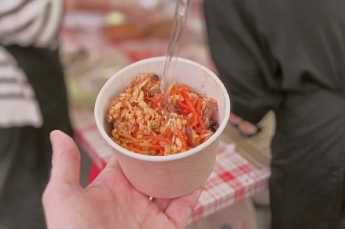    Ученые назвали продукт, который может защитить кишечник от нанопластика