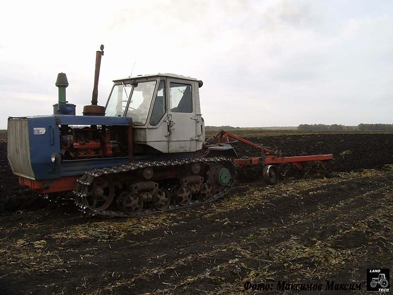 Трактор Т - 150. Картинка взята из Яндекс картинки.