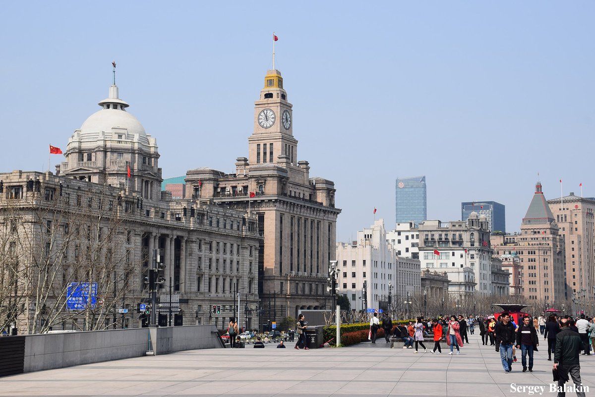 Набережная Вайтань – «музей мировой архитектуры» в сердце Шанхая. Фото автора 