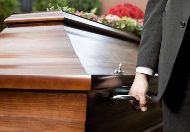 В Испании можно получить компенсацию на похороны — многие не знают о выплате в 46,50 евро