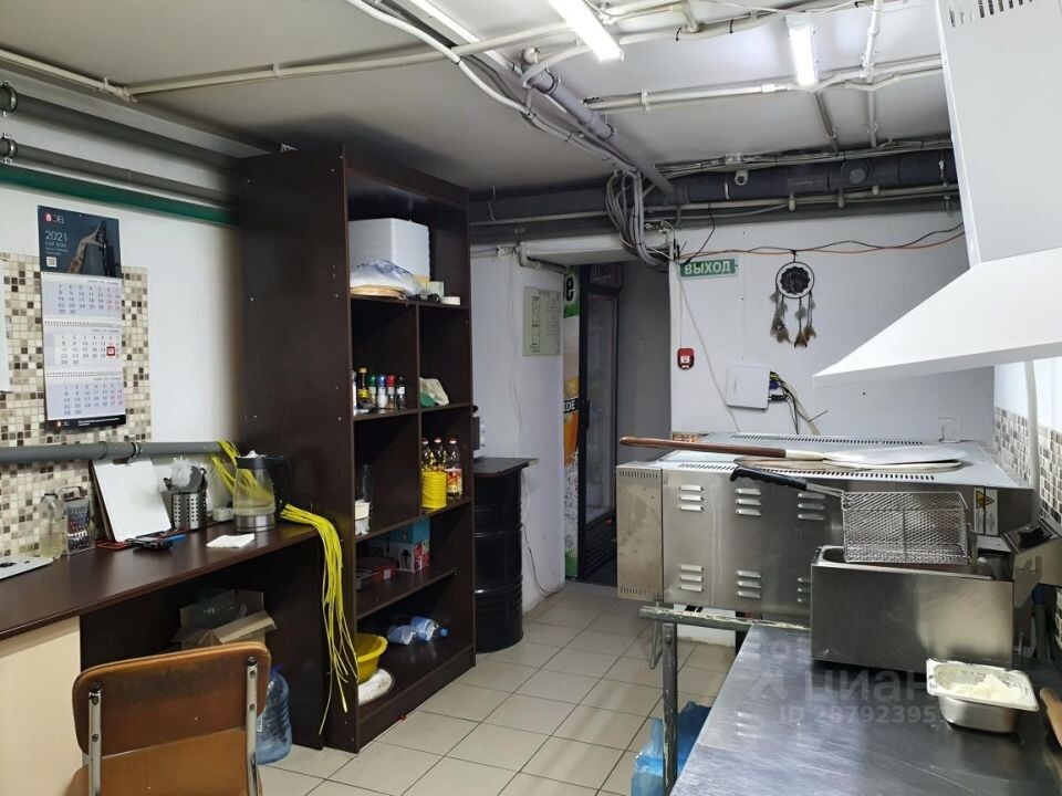    Комплекс "У фонтана" находится на улице Георгия Исакова, 247А. Источник: cian.ru