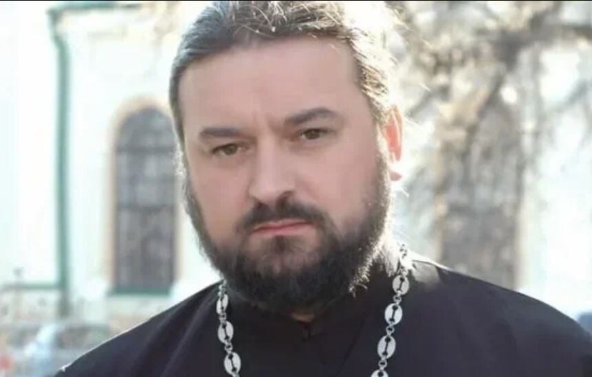 Протоиерей Андрей служит в Москве