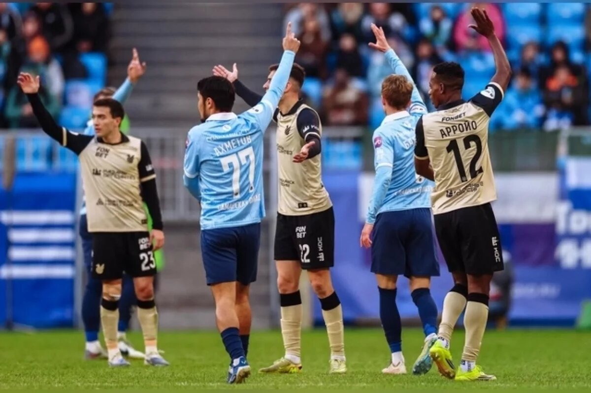    Самарцы шли на 14-м месте, в зоне стыковых матчей, и от них ждали разве что борьбы за выживание.