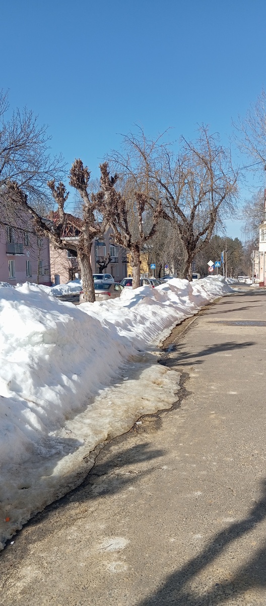 В марте небо — как акварель: 