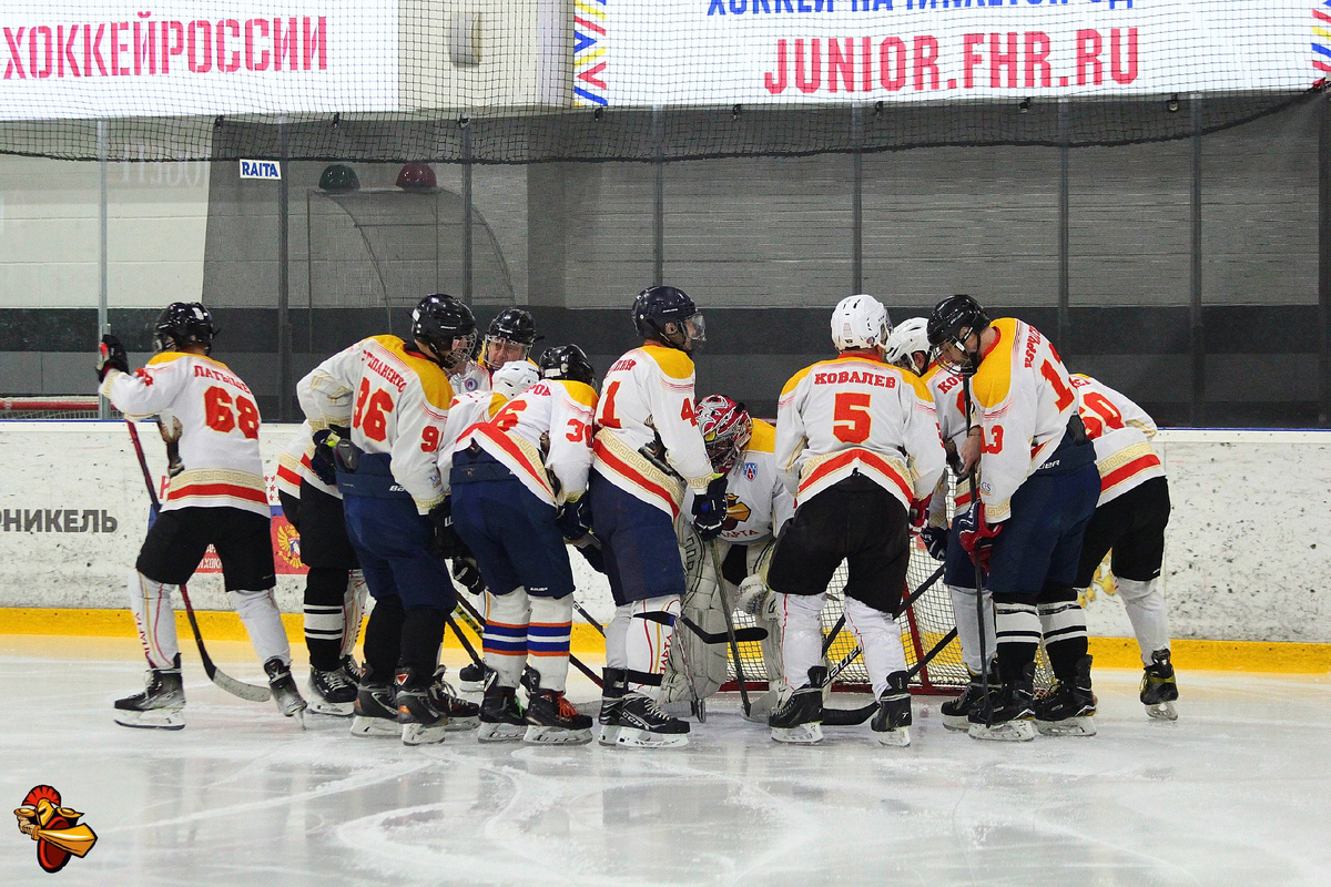 Любительская хоккейная команда в Воронеже Команда " Спартанцы"