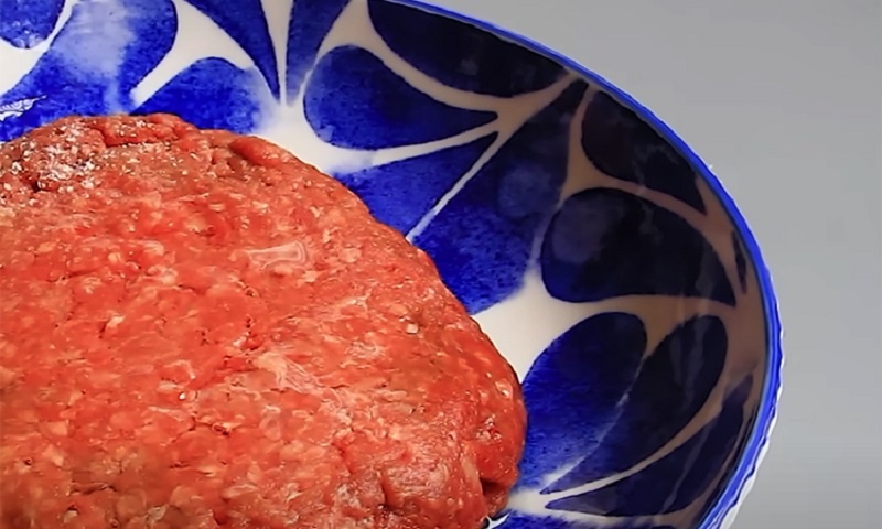 Ленивые чебуреки на лаваше: быстрый способ порадовать семью домашней выпечкой всего за несколько минут