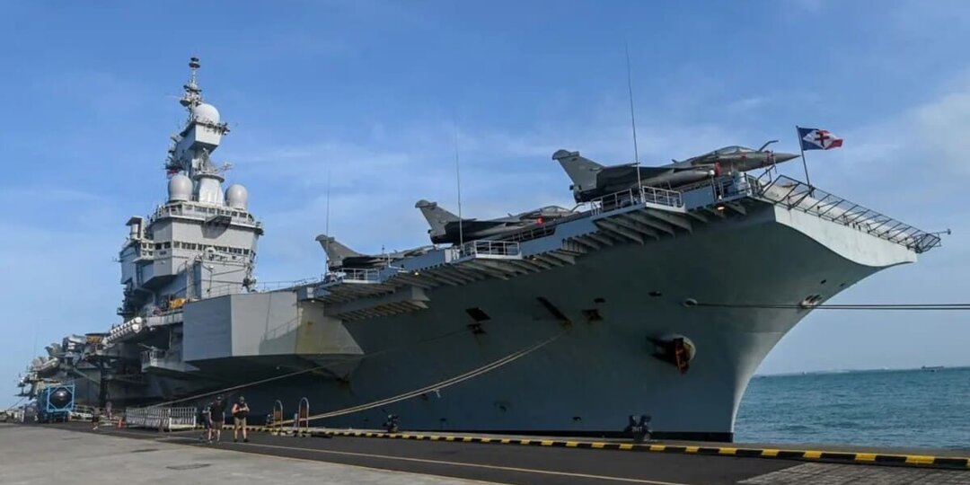 Пробежка, которая стоила секретности: офицер ВМС Франции раскрыл позицию авианосца через Strava