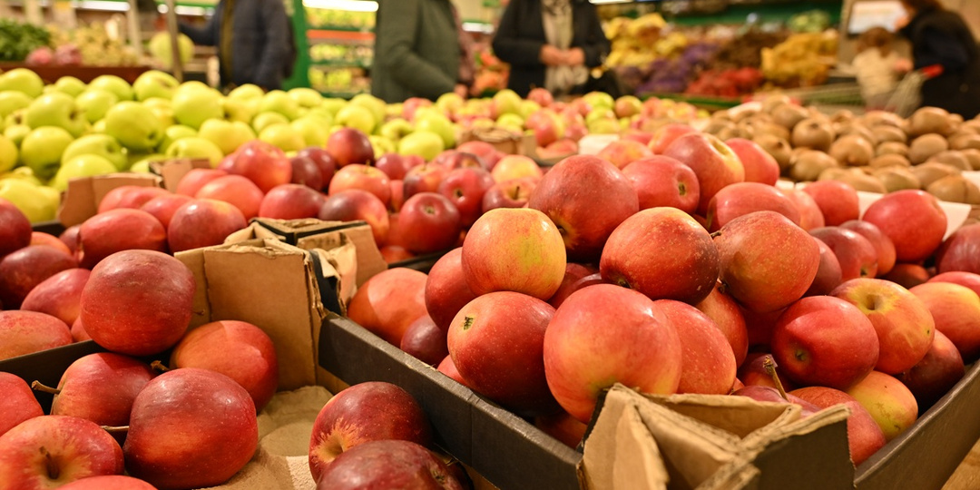 В Свердловскую область ввезли 1,8 тысяч тонн овощей и фруктов