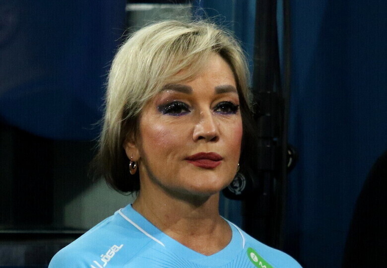 Булановой понадобилась помощь врачей после концерта: фото из больницы